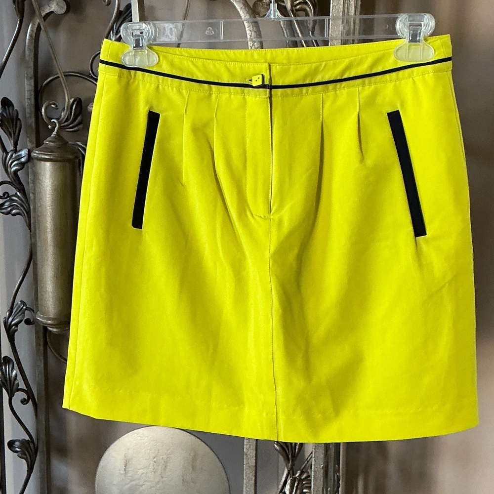 EP Pro Vibrant Yellow Skort with Black Details